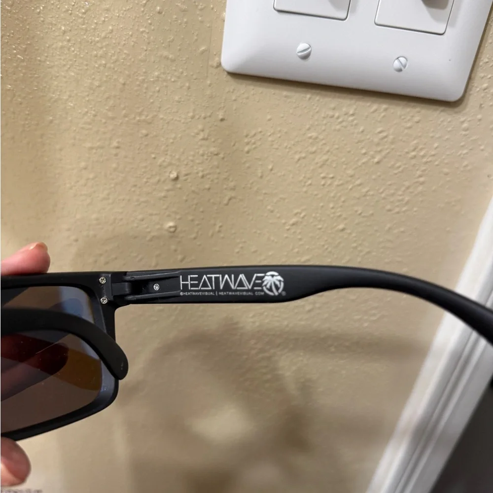 Unisex Heatwave Quatro z87 sunglasses